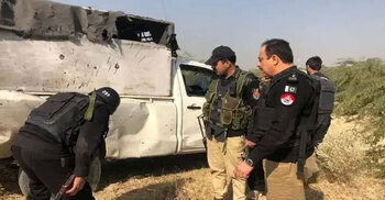 পাকিস্তান-আফগানিস্তান সীমান্তে ফের উত্তেজনা, বোমা বিস্ফোরণে নিহত ৩