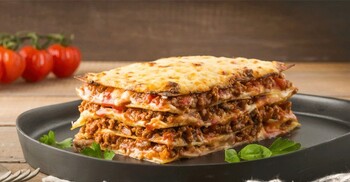 বিকেলের নাস্তায় ভিন্নতা আনুন লাজানিয়া দিয়ে