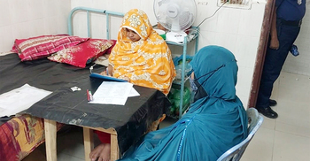 সন্তান প্রসব করে হাসপাতালে বসে পরীক্ষা দিলেন জান্নাতুল