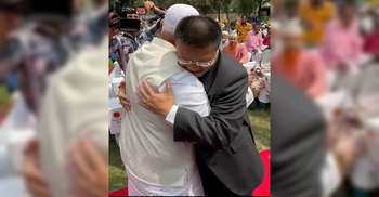 জামায়াতের আমিরের সঙ্গে কোলাকুলি করলেন চীনের রাষ্ট্রদূত