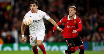 Sevilla launch late fightback to draw with Man United