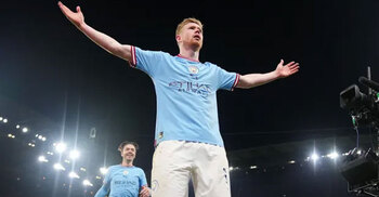 Man City take charge of title race with dominant win over Arsenal