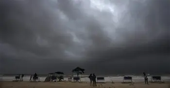 India, Pakistan evacuate over 180,000 people as cyclone approaches