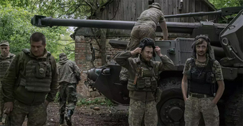 Ukraine says Russian troops advancing in 'fierce fighting'