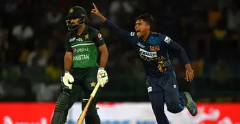 Iftikhar, Rizwan resume Pakistan's innings after rain break