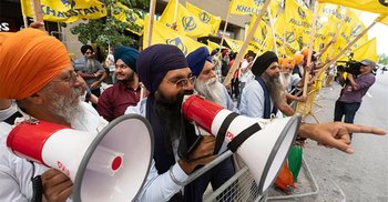 India suspends visas for Canadians as row escalates