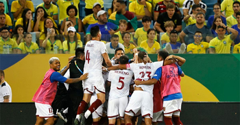 Bello stunner helps Venezuela hold Brazil, Argentina beat Paraguay