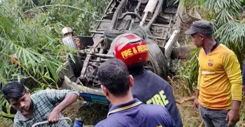 Two killed as pickup van plunges into ditch