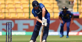 England win toss and choose to bat against Sri Lanka