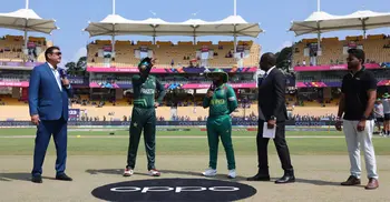 Pakistan decide to bat first against South Africa after winning toss