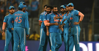 India eye fairytale finish in World Cup final against Australia
