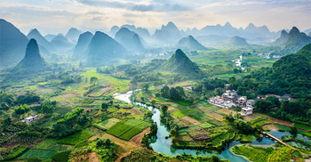 China tries to lure foreign tourists with expanded visa-free scheme