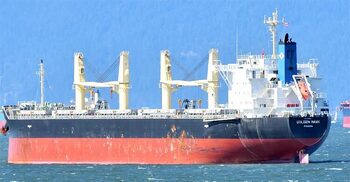 Pirates taking hijacked Bangladeshi ship to Somalia coast