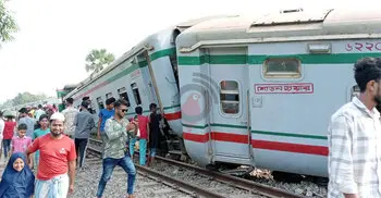 Nine bogies of train derail in Cumilla
