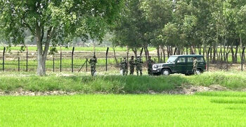 Bangladeshi killed by BSF along Naogaon border