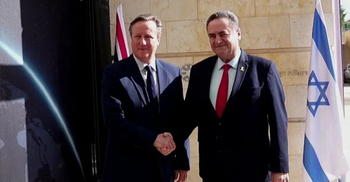 Cameron in Israel to urge against war with Iran