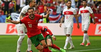 Portugal cruise past Turkey to reach last 16