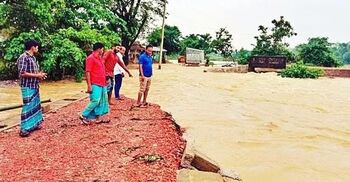 Floods grips Sylhet, Sunamganj, Netrakona prolonging sufferings of people