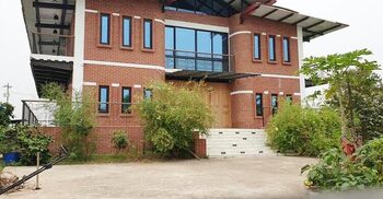 Benazir's duplex house seized