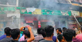 AL office, ex-minister's home attacked in Bandarban