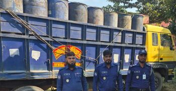 বগুড়ায় ছিনতাই হওয়া ট্রাক উদ্ধার, ৭০ ব্যারেল তেল জব্দ