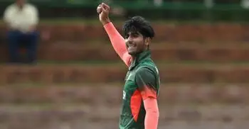 নিউজিল্যান্ড ম্যাচের আগে বাংলাদেশের অনুশীলনে ‘ভেজা বল’