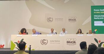 জলবায়ু ঋণ বাংলাদেশকে ঝুঁকিপূর্ণ ফাঁদে ফেলছে