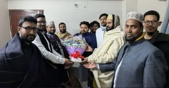 ঢাকা-১১ আসন ছেড়ে দেওয়া জামায়াত প্রার্থীর বাসায় নাহিদ ইসলাম