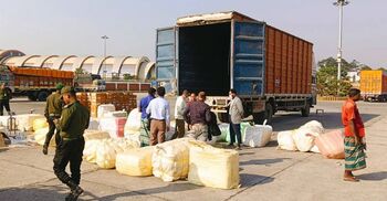 আড়াই মাস আগে ফেলে যাওয়া ভারতীয় ট্রাকে মিললো কোটি টাকার অবৈধ পণ্য