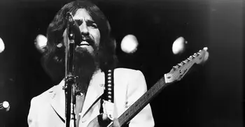 জর্জ হ্যারিসন: কীভাবে ভিনদেশী মানুষটি বাঙালির পরম বন্ধু হলেন