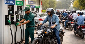 বিপদ এড়াতে পেট্রোল-ডিজেল ভরার সময় ৫ বিষয়ে খেয়াল রাখবেন