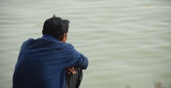 যারা একাকীত্বে বাঁচে, কেমন থাকে?