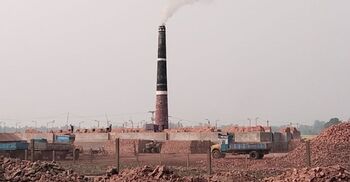 ৩০ বর্গ কিলোমিটারে ৩৬ ইটভাটা