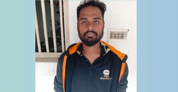 কুমিল্লায় স্ত্রীকে প্রকাশ্যে কুপিয়ে হত্যার অভিযোগ, স্বামী আটক