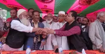 পটুয়াখালীতে কৃষক লীগ নেতাসহ বিএনপিতে যোগ দিলেন ৩০ জন