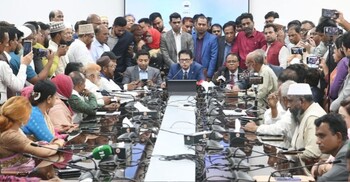 শিক্ষামন্ত্রীর এক প্রশ্নে ‘নাজেহাল’ শিক্ষক নেতারা