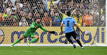 Uruguay beat Brazil on penalties to reach Copa America semi-finals