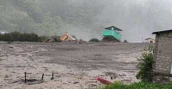 4 dead, scores feared trapped in Uttarakhand cloudburst