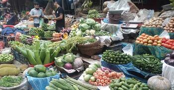 Vegetables in short supply, prices soar in kitchen markets