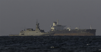 মার্কিন হামলার শঙ্কায় সশস্ত্র বাহিনীকে প্রস্তুত করছে ভেনেজুয়েলা