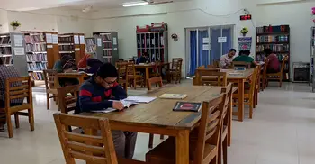 পাঠক ধরে রেখেছে নারায়ণগঞ্জ গ্রন্থাগার