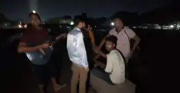 সোহরাওয়ার্দী উদ্যানে গান গেয়ে ৭ মাদকসেবীকে হাতেনাতে ধরল পুলিশ