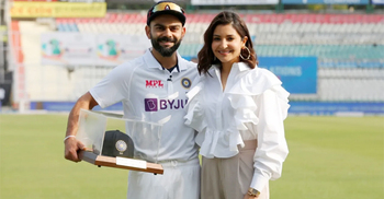 দ্বিতীয় সন্তান আগমনের সুসংবাদ পাঁচদিন পর দিলেন কোহলি-আনুশকা