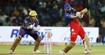 গেইলকে ছাড়িয়ে গেলেন কোহলি