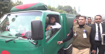 শেষযাত্রাতেও খালেদা জিয়ার গাড়ির সামনে ডা. জাহিদ