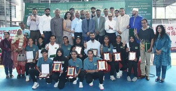 ইতিহাস গড়া ভলিবলের মেয়েরা পেলেন আর্থিক পুরস্কার