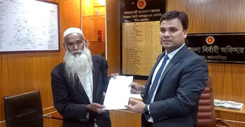 ইউপি নির্বাচনে পান ৩৭৭ ভোট, এবার এমপি পদে দাঁড়ালেন ভিক্ষুক মুনসুর