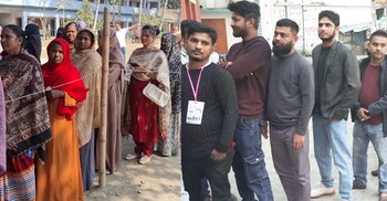 ‘ভোটাধিকার প্রয়োগ করলাম জুলাই শহীদদের কল্যাণে’