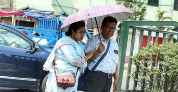 ঢাকায় গরম আরও বেড়েছে, ১৫ জেলায় তীব্র তাপপ্রবাহ