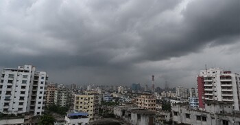 সকাল সাড়ে ৯টার মধ্যে ১৫ অঞ্চলে ঝড়-বৃষ্টির আভাস